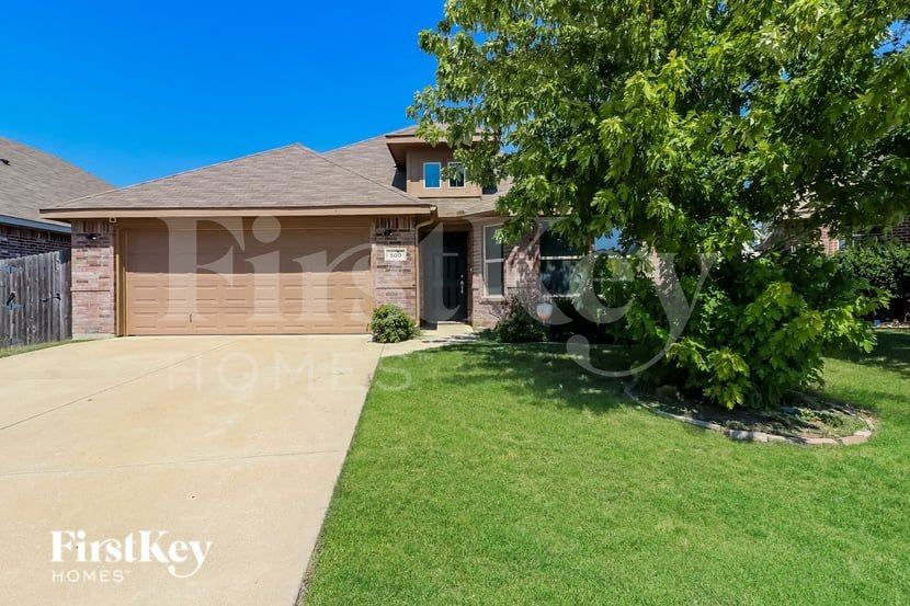 500 Stone Crossing Ln - Photo 2 of 15