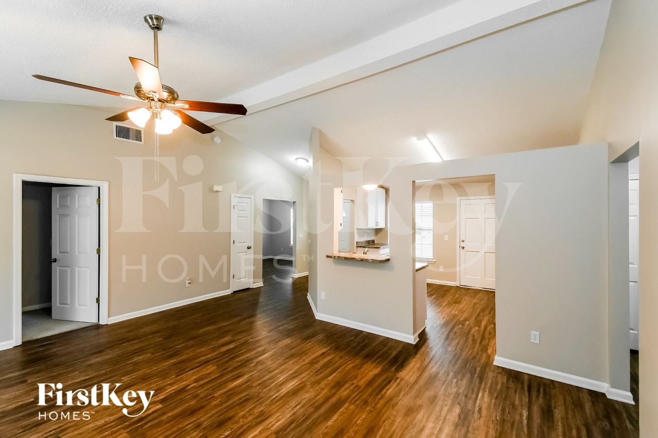 4502 Arch Creek Dr - Photo 6 of 15