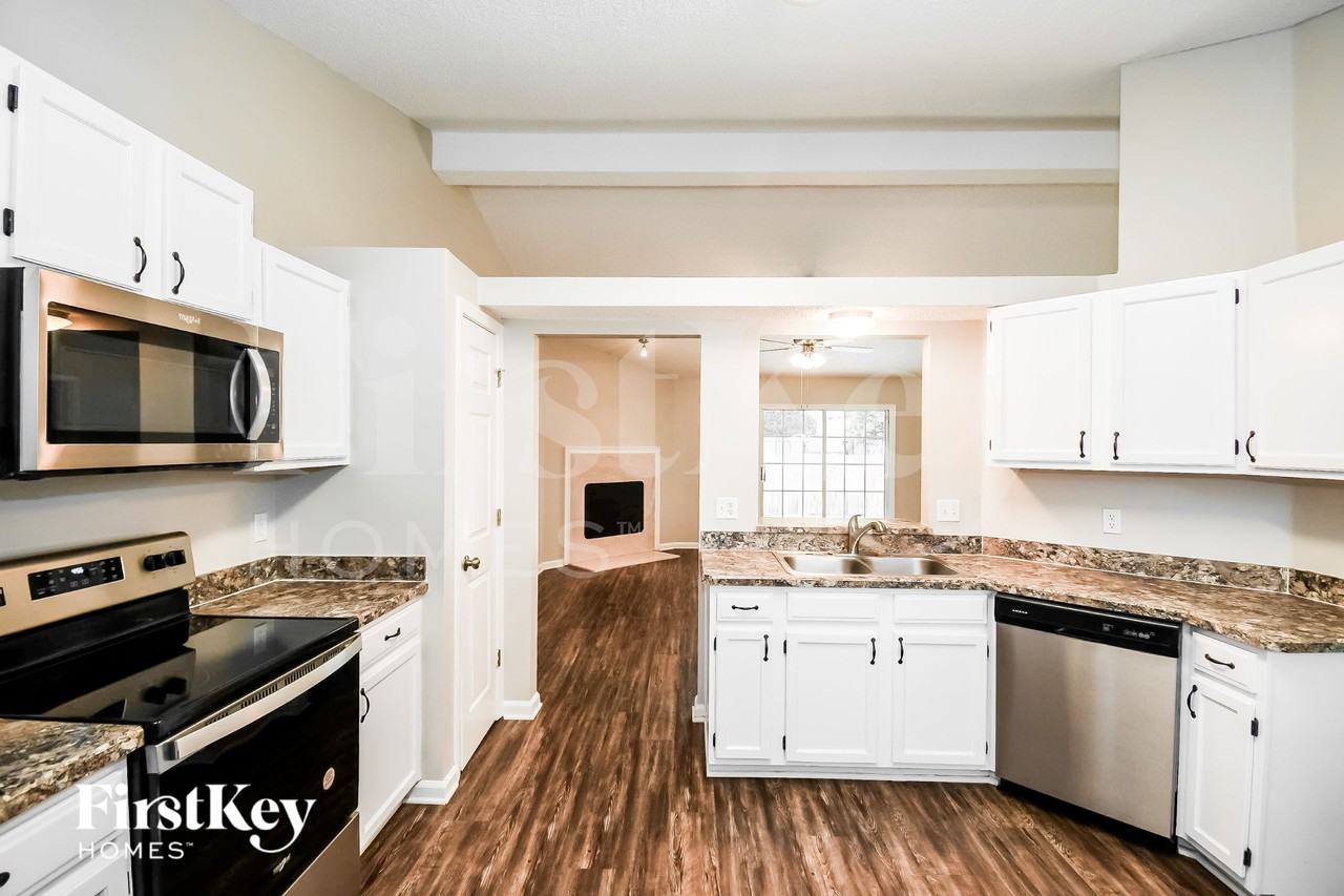 4502 Arch Creek Dr - Photo 7 of 15