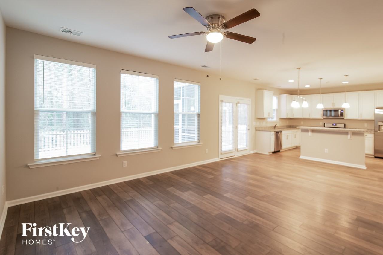 109 Ashley Bluffs Rd - Photo 4 of 15