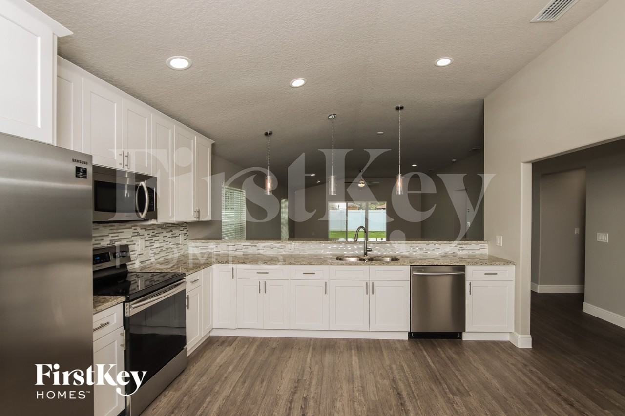 298 Ontario St Nw - Photo 6 of 15