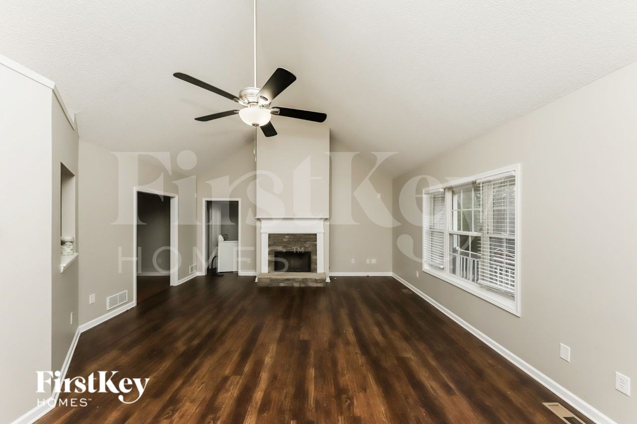 37 Legend Creek Cv - Photo 3 of 15