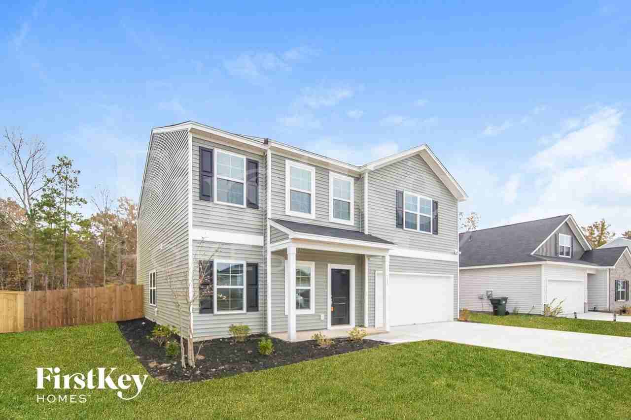 226 Hyrne Dr - Photo 2 of 15