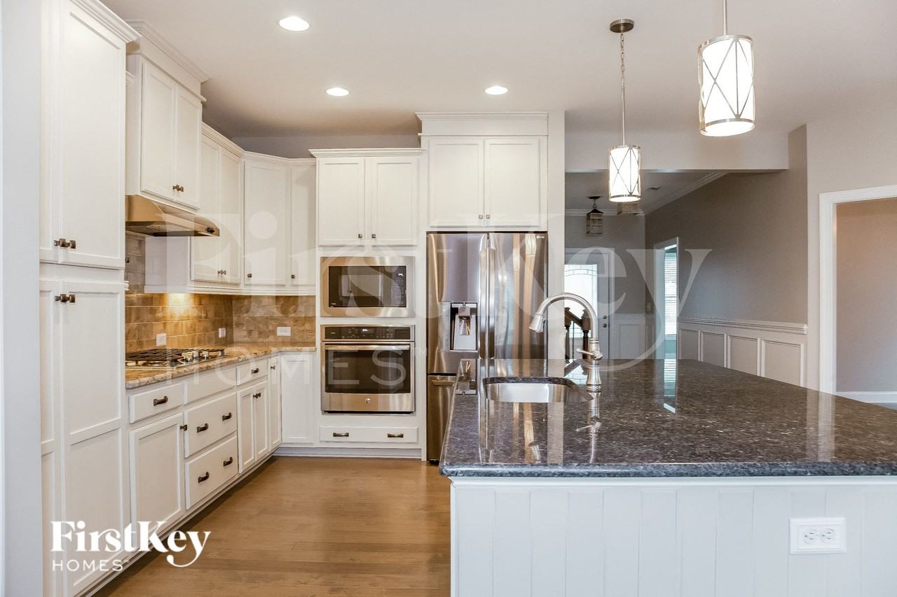 740 Wood Lily Dr - Photo 6 of 15