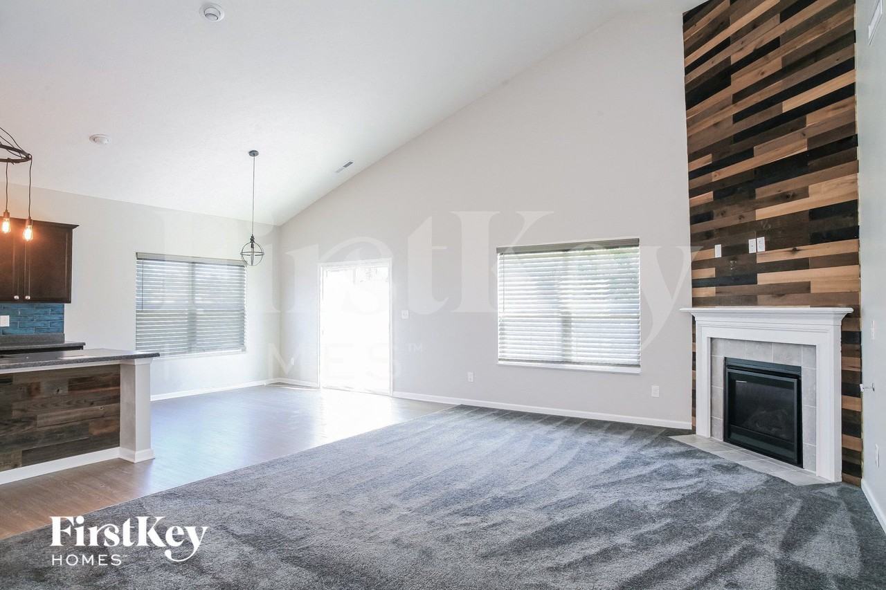 4225 Tiana Cir - Photo 3 of 15