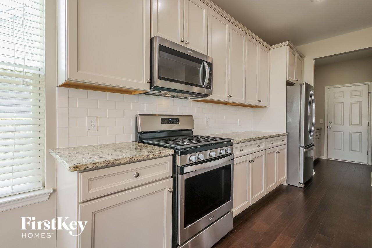 437 Northern Red Oak Dr - Photo 5 of 15