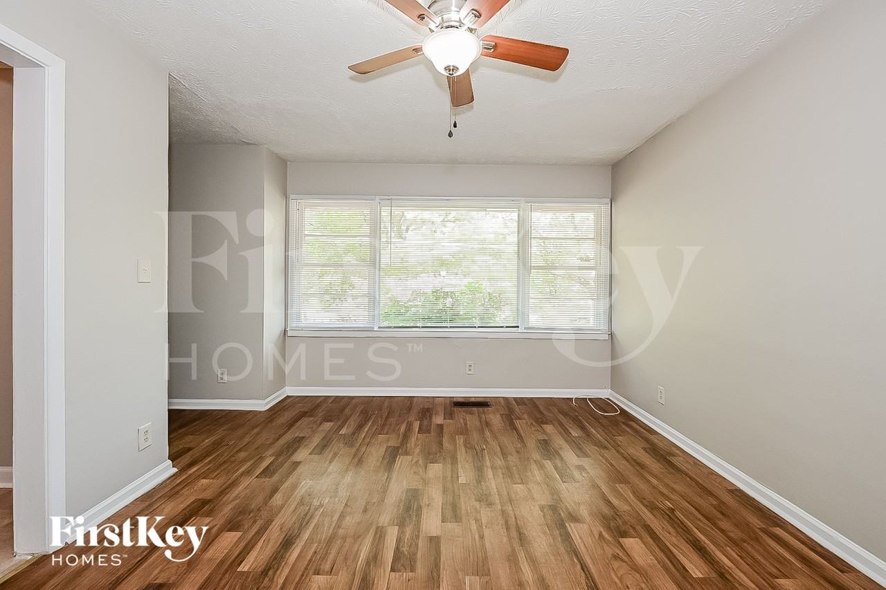 5632 Cypress Dr - Photo 3 of 15