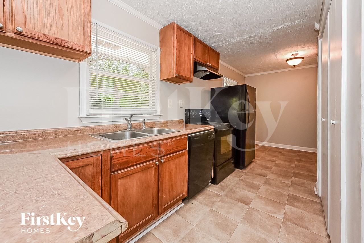 5632 Cypress Dr - Photo 5 of 15