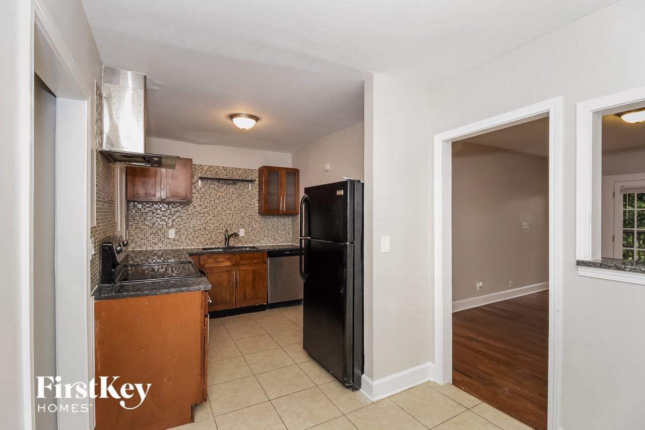 476 Rigby St Ne - Photo 6 of 15