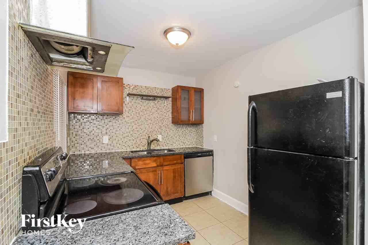 476 Rigby St Ne - Photo 7 of 15