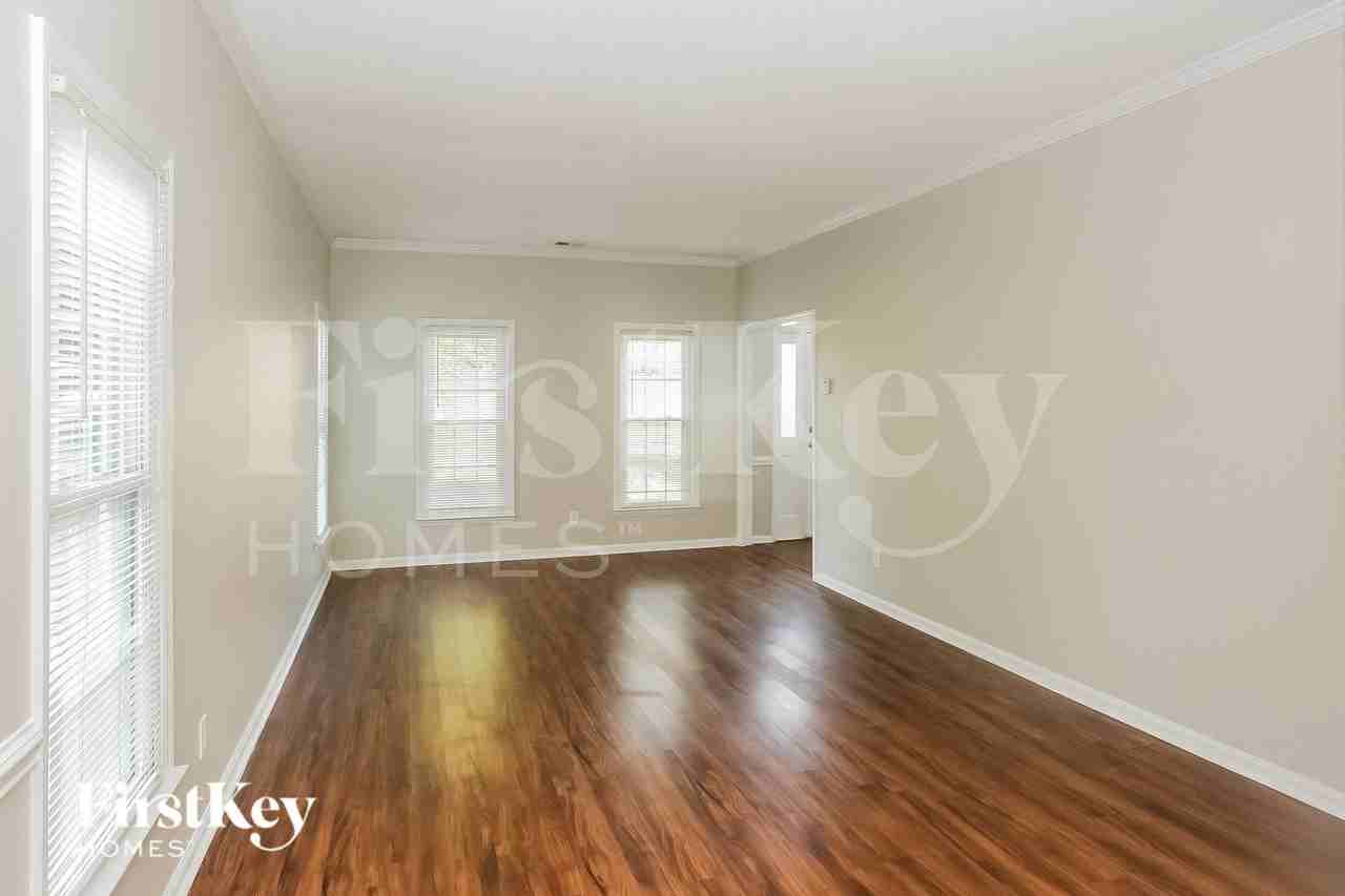 3883 Meadow Ridge Dr Nw - Photo 3 of 14