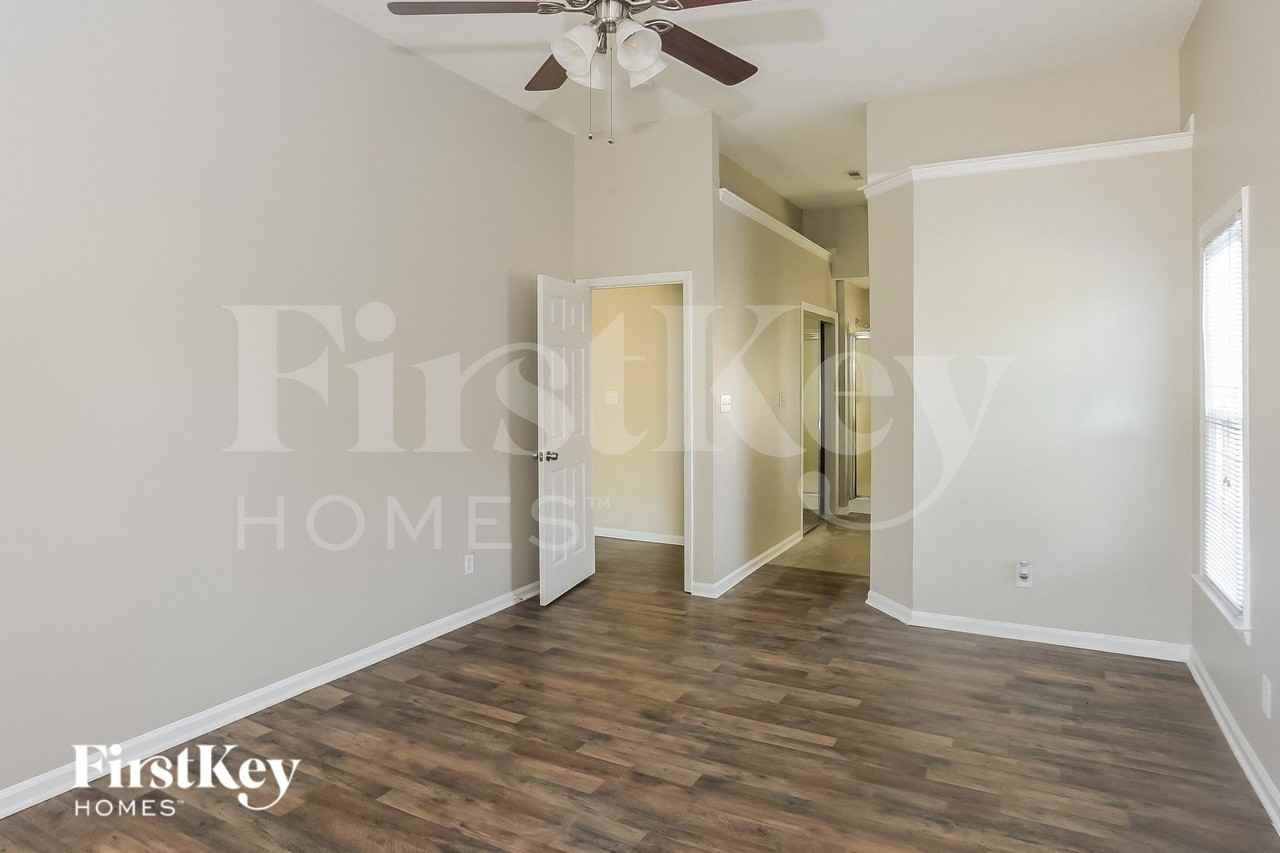 3883 Meadow Ridge Dr Nw - Photo 7 of 14