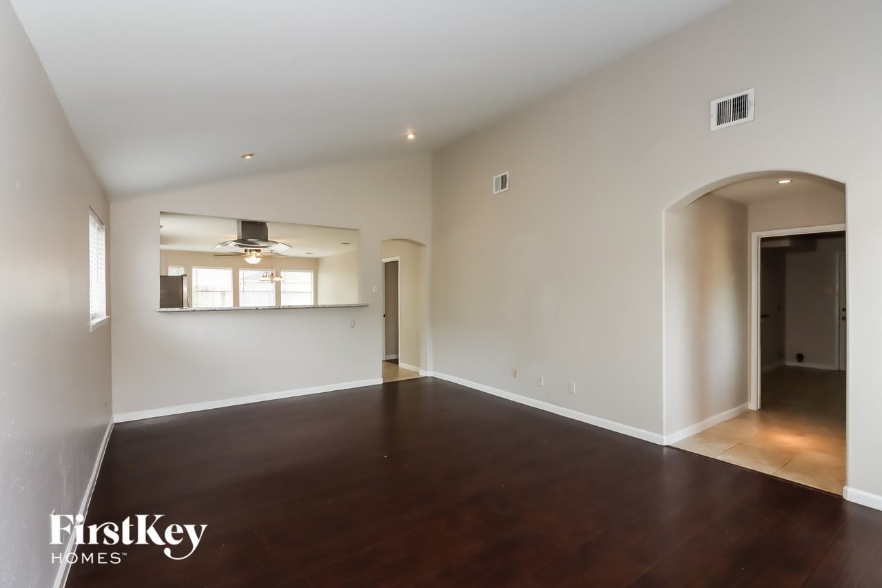 3618 Quail Meadow Dr - Photo 4 of 15