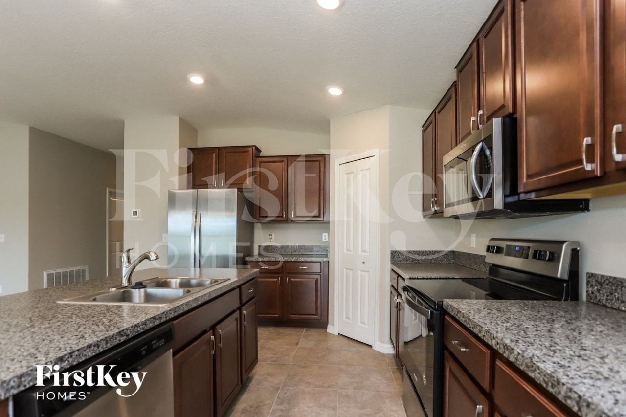 7022 Ozello Trail Ave - Photo 4 of 15