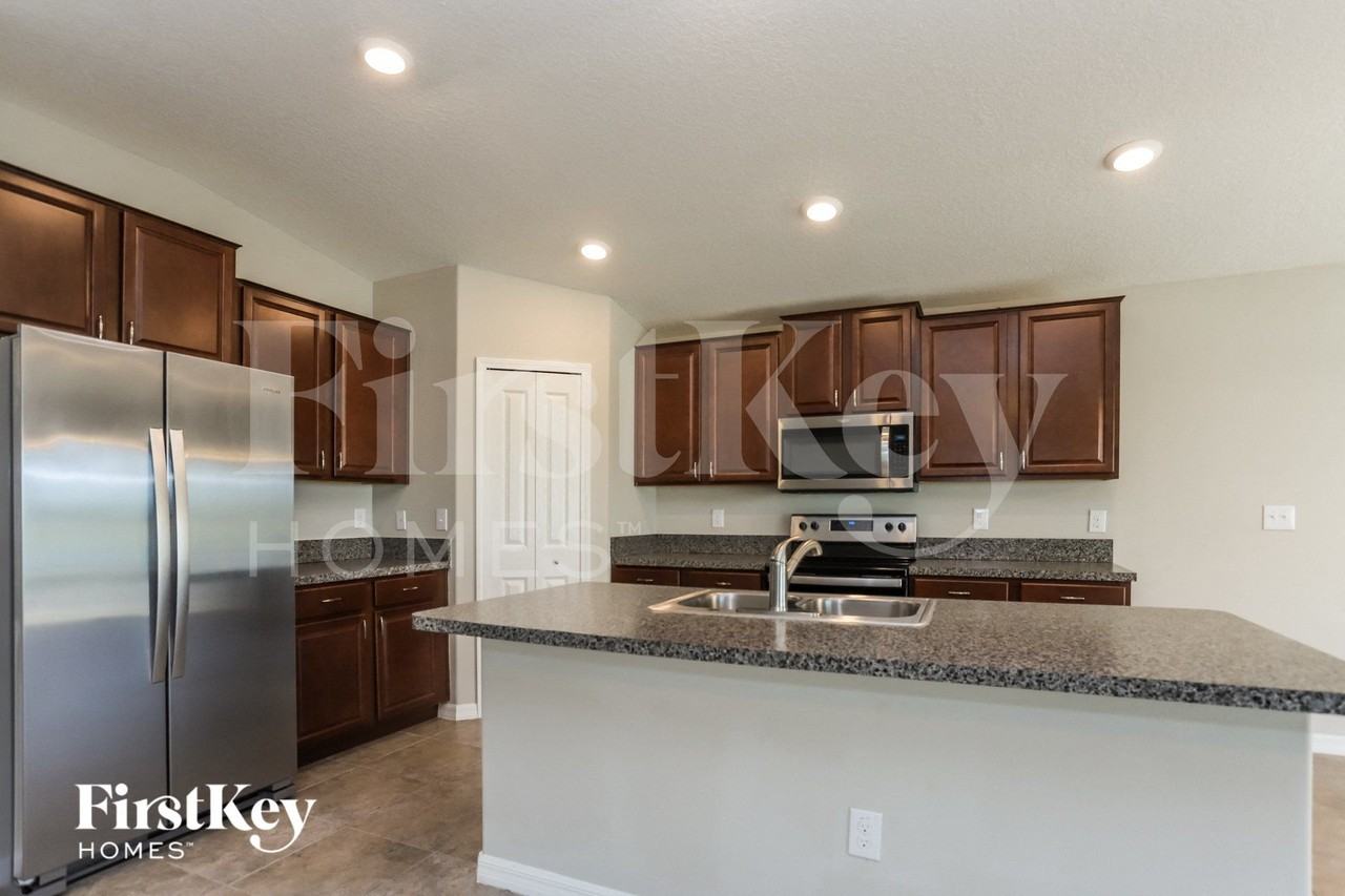 7022 Ozello Trail Ave - Photo 5 of 15