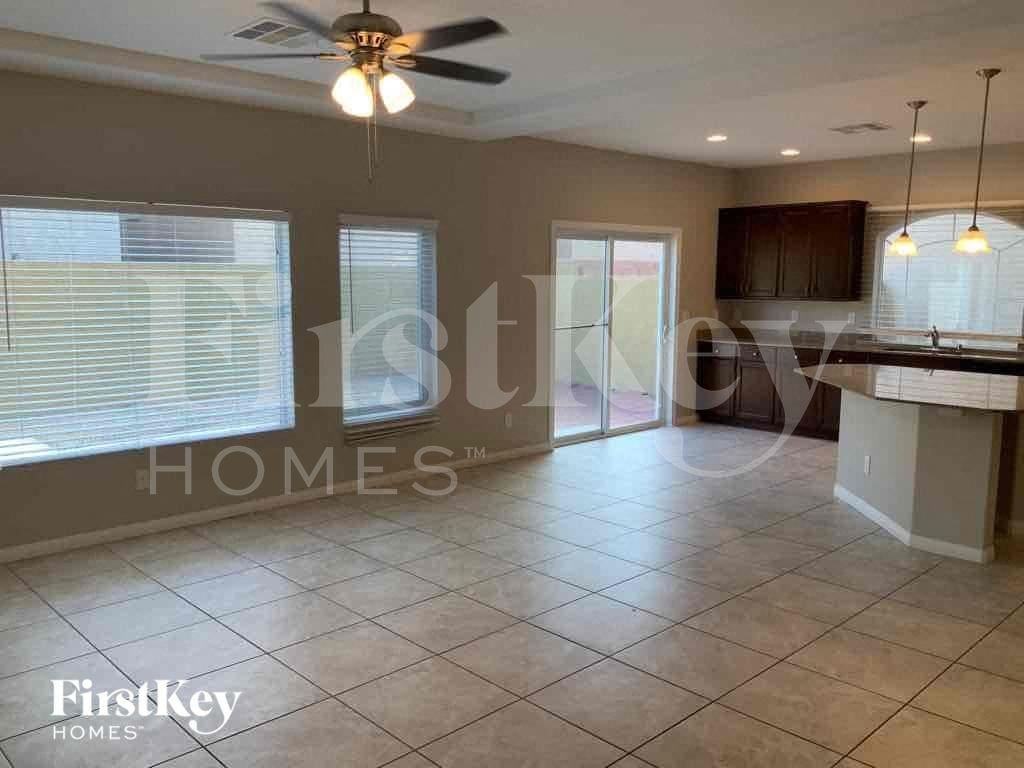 7248 Sierra Moon Ct - Photo 3 of 18