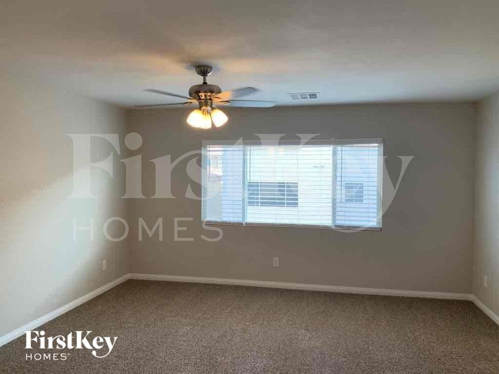 7248 Sierra Moon Ct - Photo 7 of 18