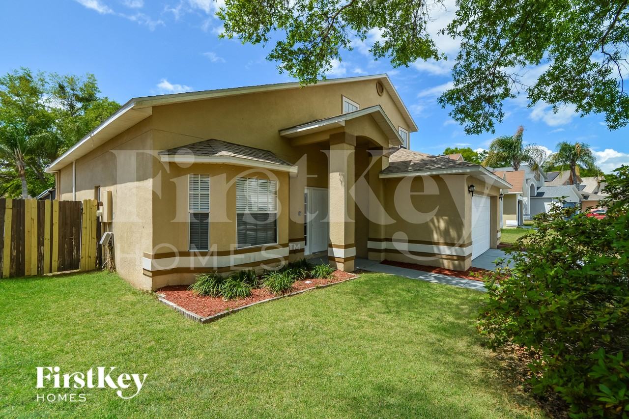 870 Stonechapel Ct - Photo 2 of 19