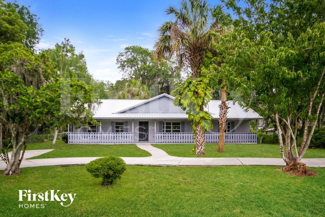 8240 Stoner Rd - Photo 2 of 15