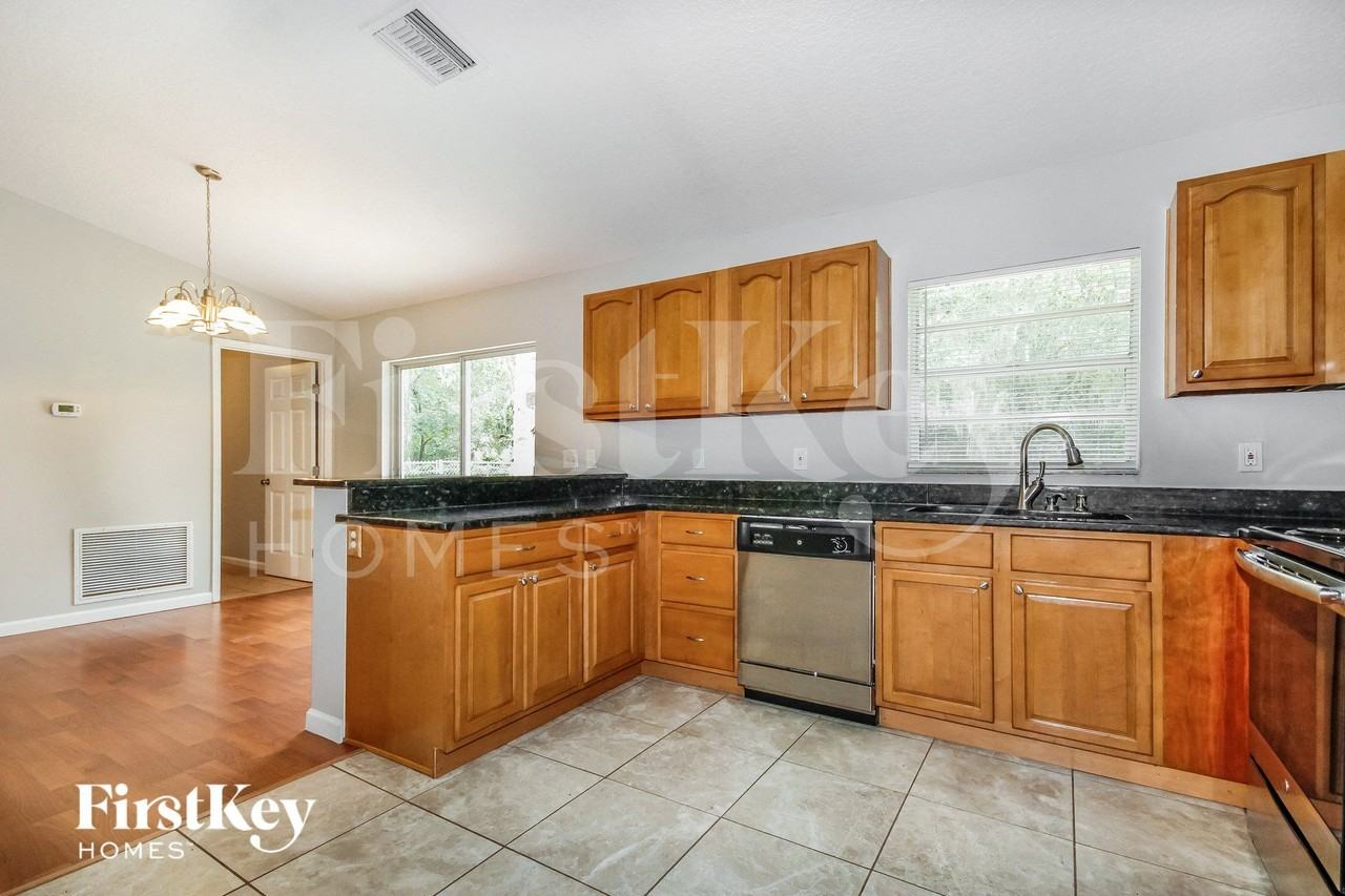 8240 Stoner Rd - Photo 7 of 15