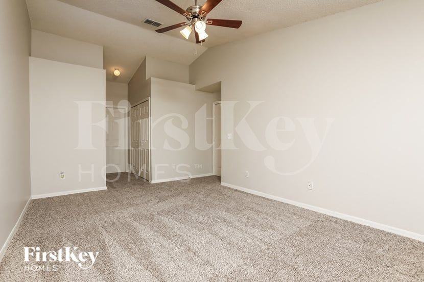 7594 Groveoak Dr - Photo 7 of 15