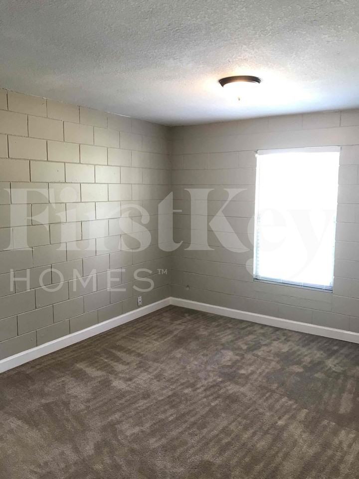 660 Flagler Dr - Photo 6 of 20