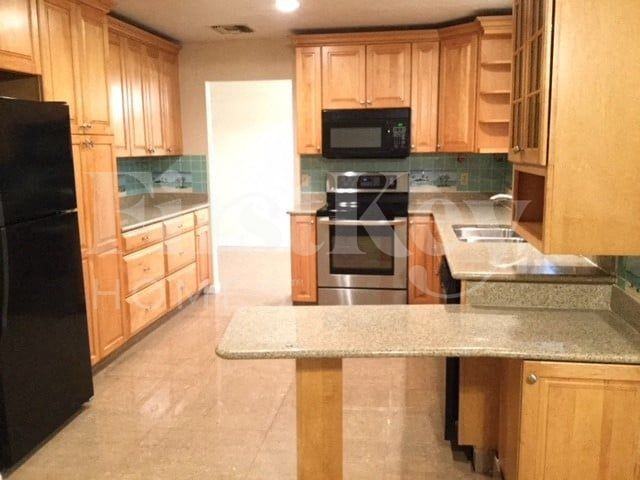 4317 Honeysuckle Ave - Photo 4 of 21