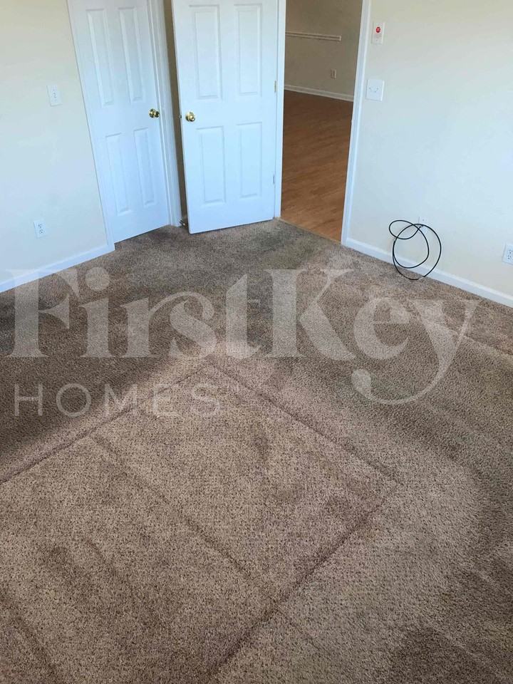 420 Underwood Ct - Photo 6 of 17