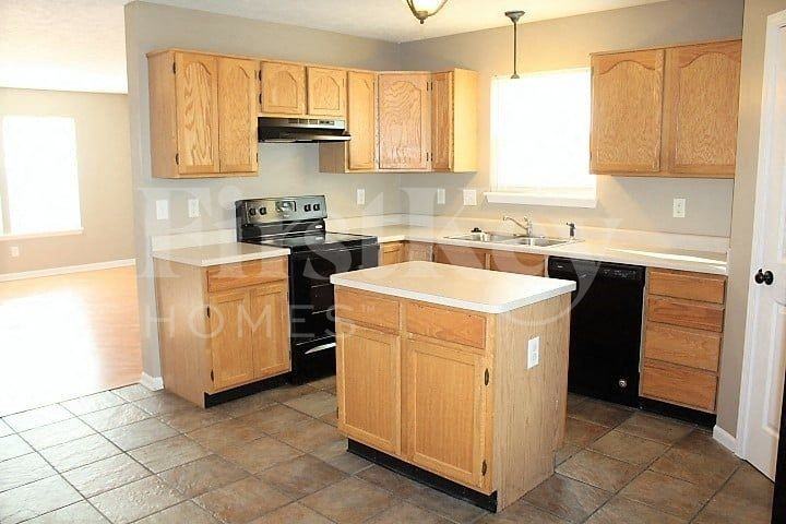 3624 Fredricksburg Dr - Photo 3 of 15