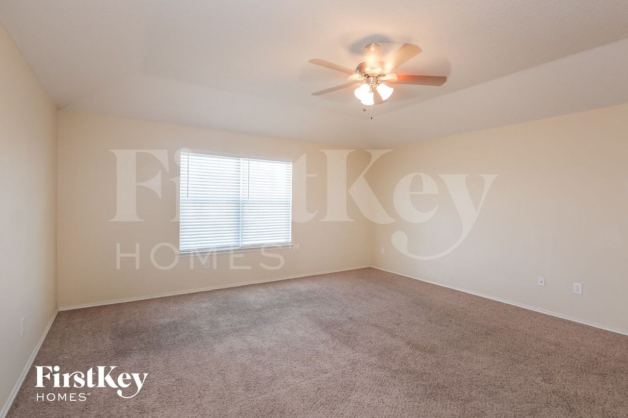 2900 Ocean Dr - Photo 7 of 15