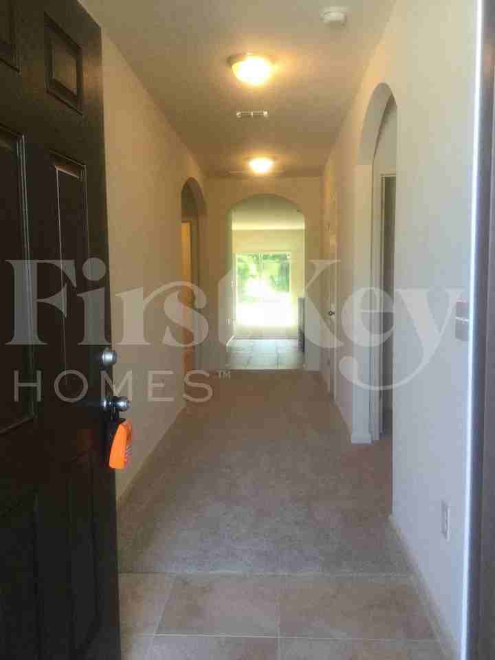 2472 Se Floresta Dr - Photo 4 of 45