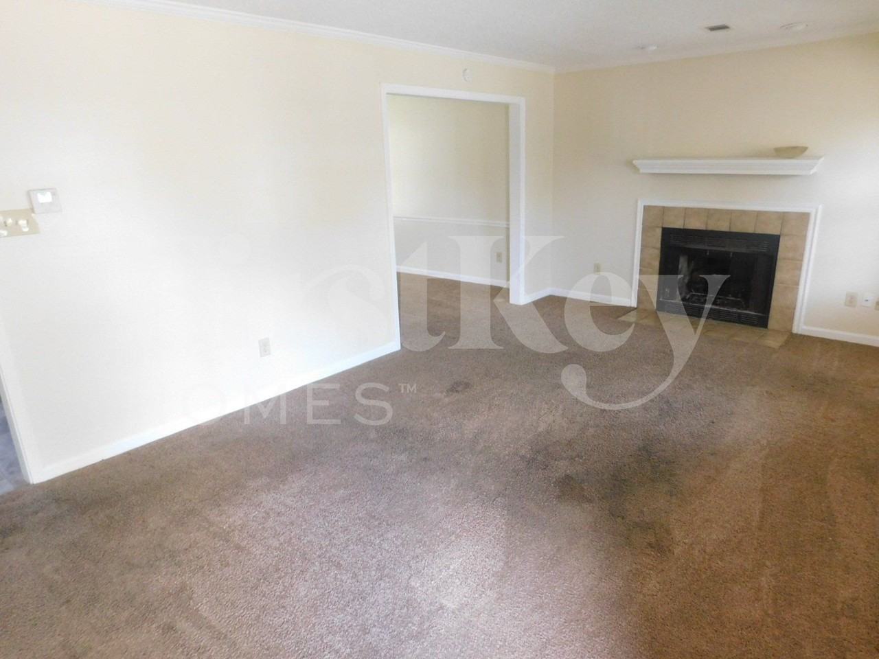 2428 Green Glen Dr - Photo 2 of 15