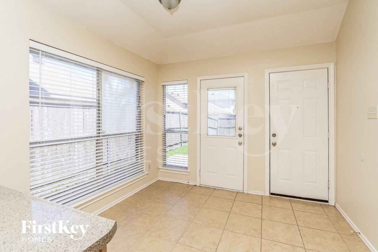 2021 Greenview Dr #A - Photo 6 of 15