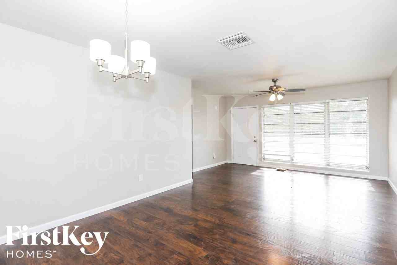 16025 Swave - Photo 3 of 15