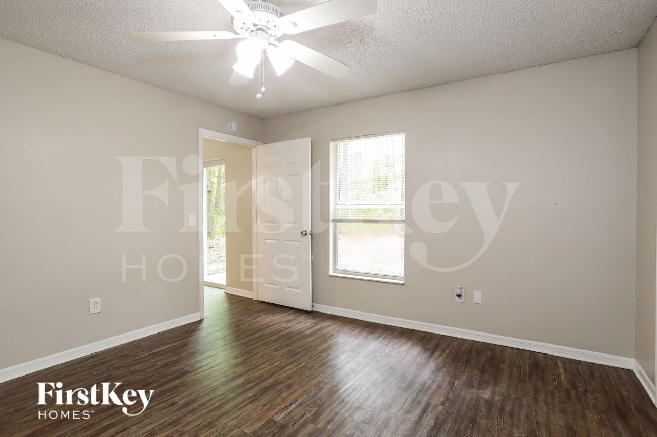 14831 Se 25th Ave - Photo 7 of 16