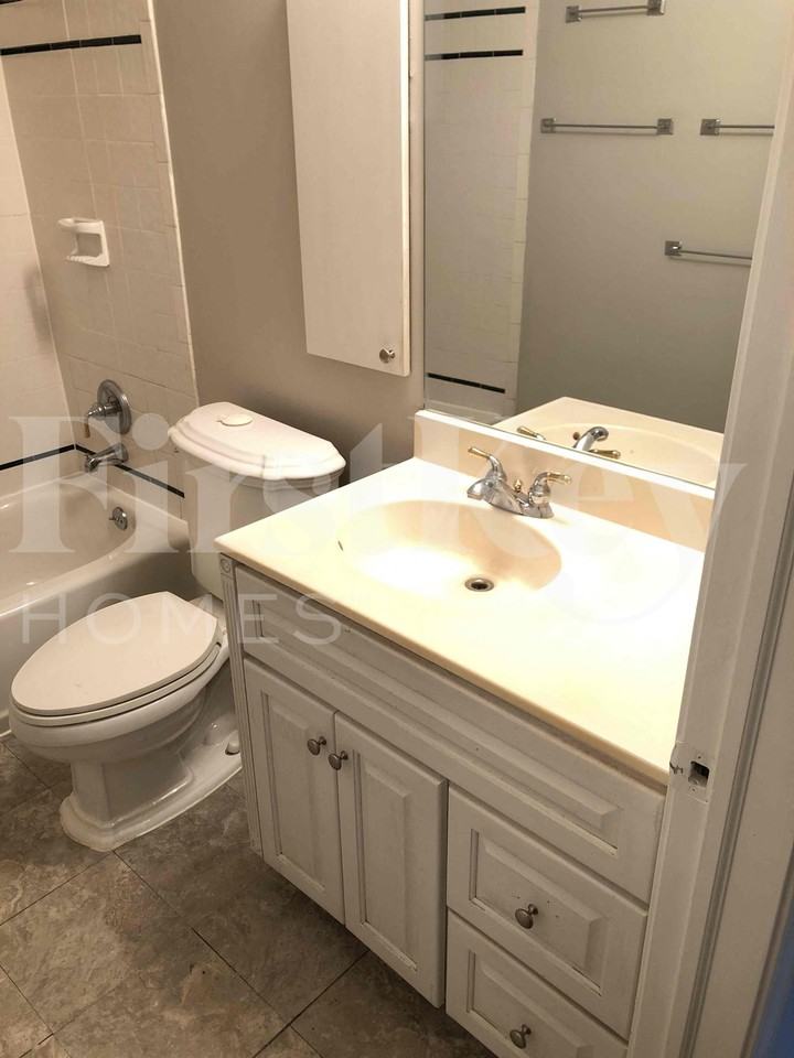 127 Saugatuck Rd - Photo 6 of 20