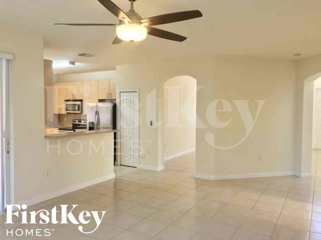 11912 Solana Rd - Photo 5 of 23