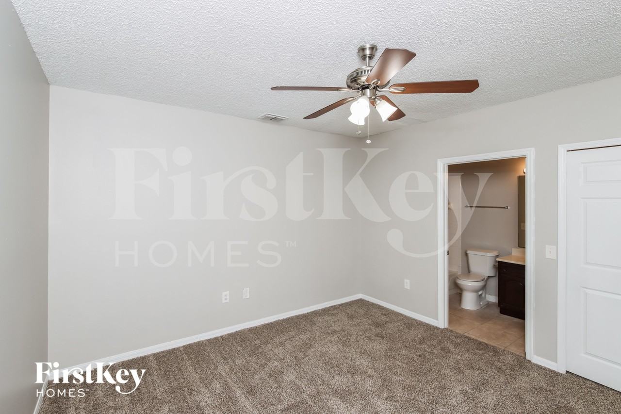 112 Marsh St - Photo 7 of 15