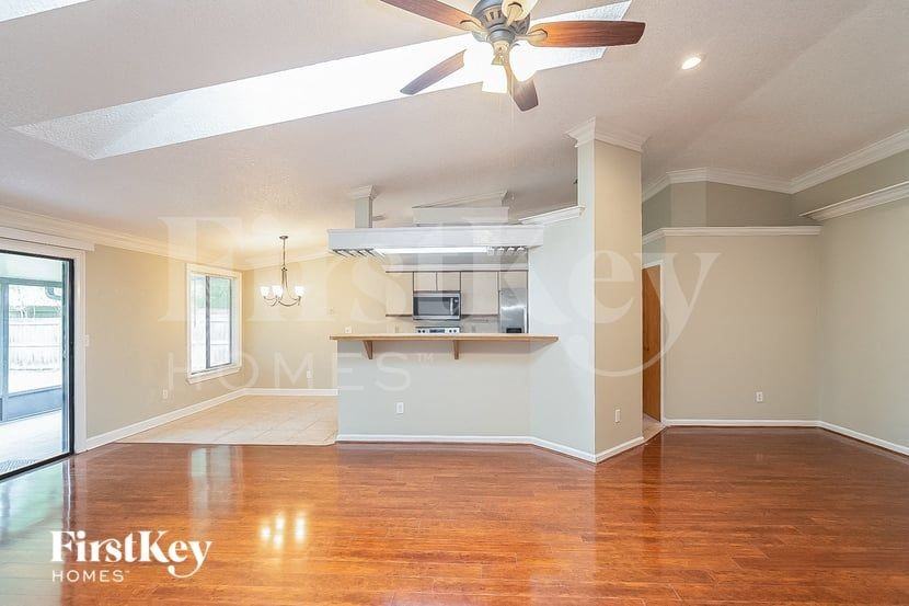 11064 Buggy Whip Dr - Photo 4 of 15