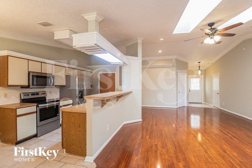 11064 Buggy Whip Dr - Photo 6 of 15