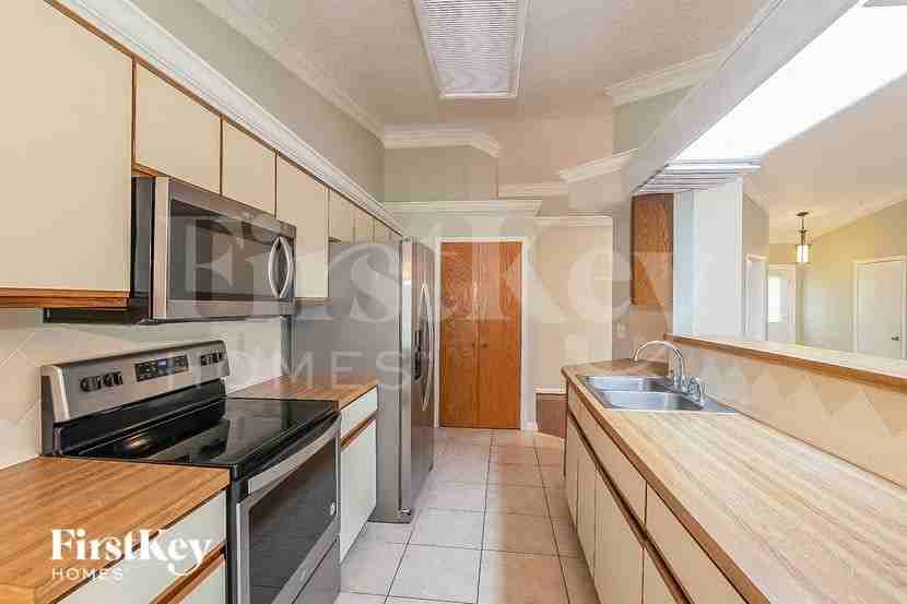 11064 Buggy Whip Dr - Photo 7 of 15