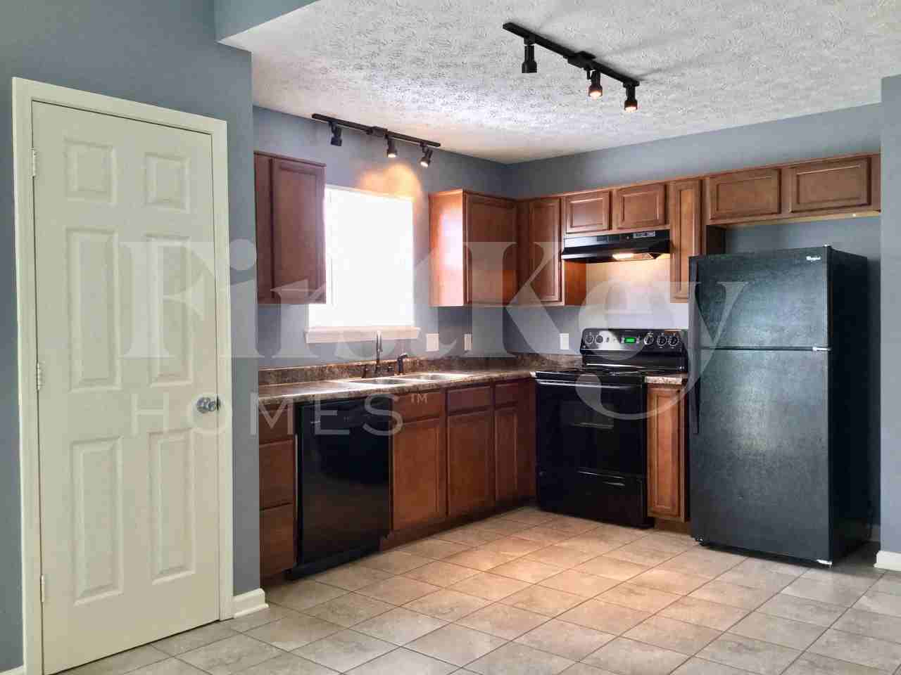 10703 Regis Ct - Photo 2 of 19