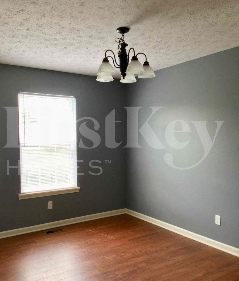 10703 Regis Ct - Photo 6 of 19