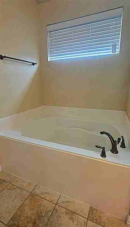 101 Hummingbird Dr - Photo 7 of 11