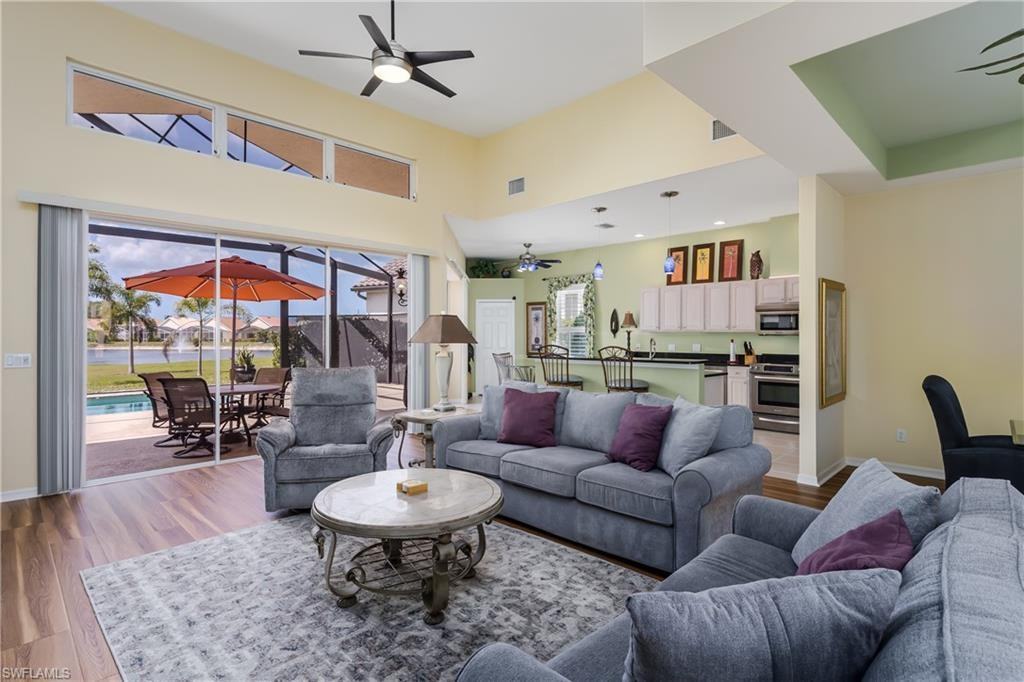 28460 Highgate Dr - Photo 7 of 45