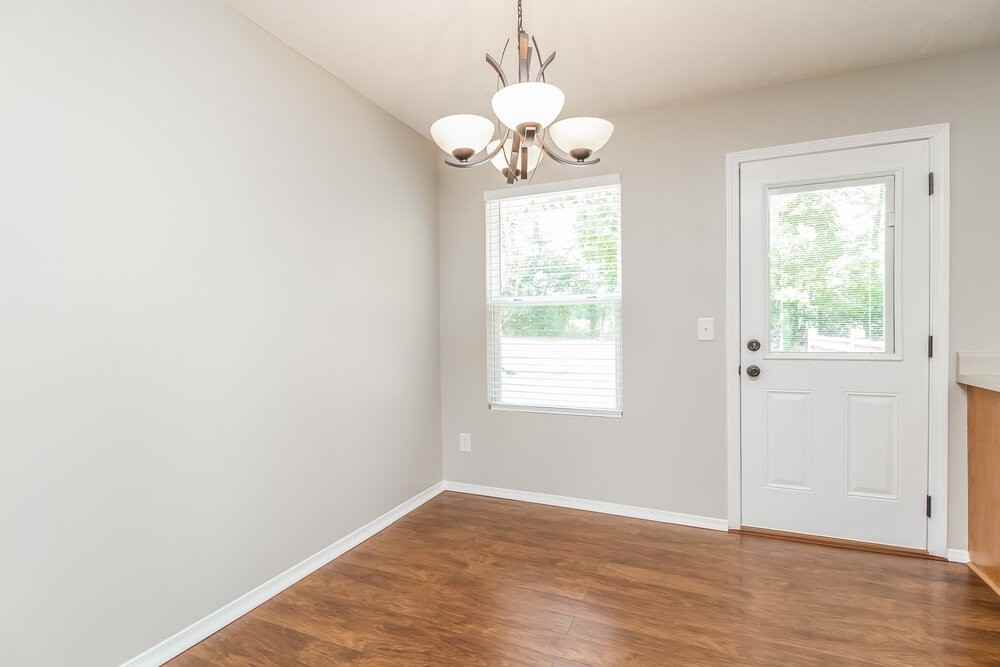2735 Sutherland Dr - Photo 5 of 16