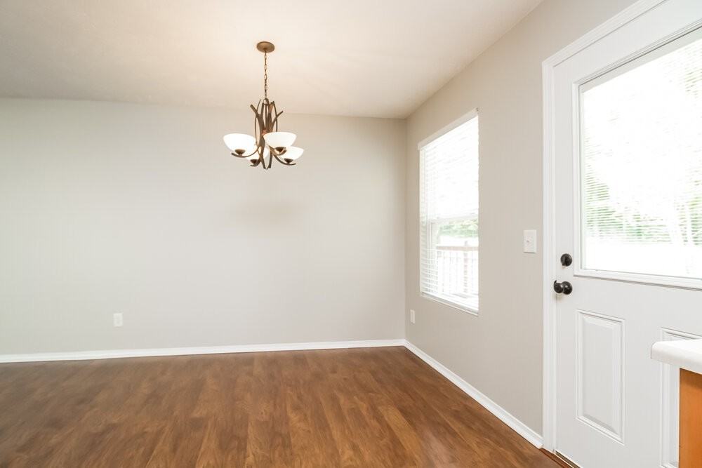 2735 Sutherland Dr - Photo 6 of 16