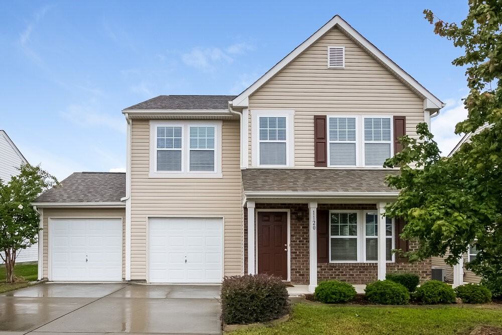 1120 Black Diamond Dr