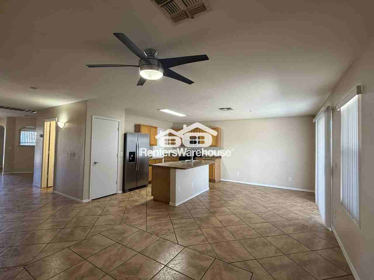 2607 S 71st Dr - Photo 4 of 17