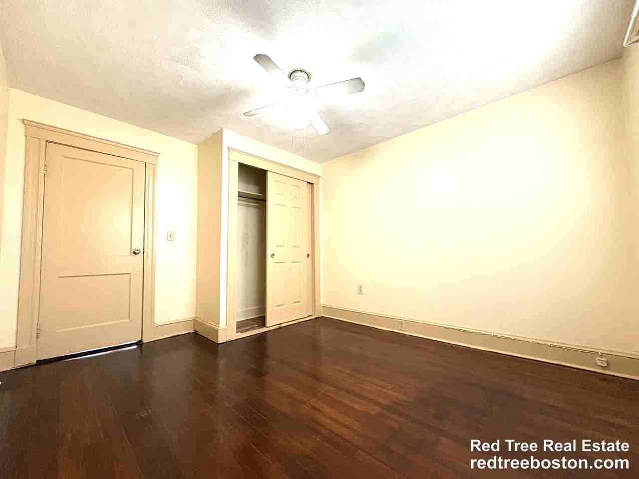 595 Fellsway W #1 - Photo 3 of 9